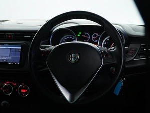 Хетчбэк Alfa Romeo Giulietta 2014 года, 1057077 рублей, Москва