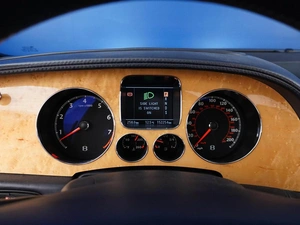 Седан Bentley Continental Flying Spur 2005 года, 2099632 рублей, Москва
