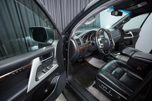 Внедорожник Toyota Land Cruiser 2012 года, 4300000 рублей, Красноярск