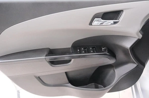 Седан Chevrolet Aveo 2012 года, 659000 рублей, Красноярск