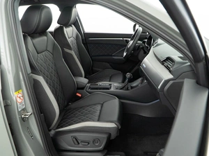 Внедорожник Audi Q3 2024 года, 4249999 рублей, Москва