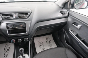 Седан Kia Rio 2015 года, 1089000 рублей, Красноярск