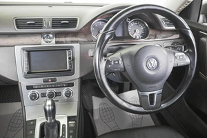 Седан Volkswagen Passat 2013 года, 1179000 рублей, Кемерово