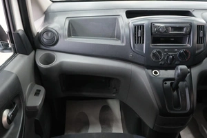 Минивэн Nissan NV200 2011 года, 939000 рублей, Омск