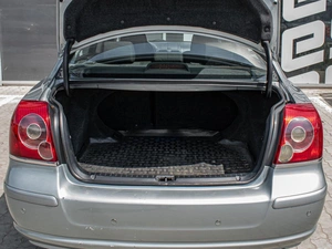 Седан Toyota Avensis 2007 года, 770000 рублей, Краснодар