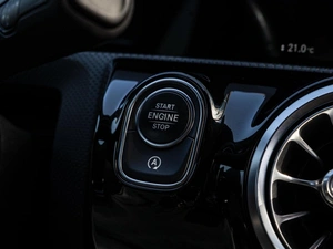 Хетчбэк Mercedes-benz A-класс 2019 года, 2590000 рублей, Краснодар