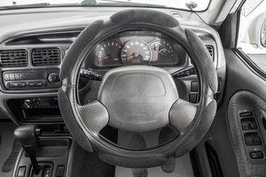 Внедорожник Suzuki Escudo 2001 года, 669000 рублей, Барнаул