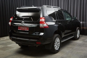 Внедорожник Toyota Land Cruiser Prado 2017 года, 4099000 рублей, Красноярск
