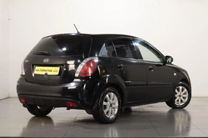 Хетчбэк Kia Rio 2011 года, 749000 рублей, Челябинск