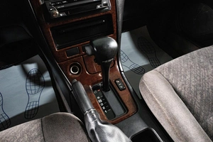 Седан Nissan Maxima 1998 года, 329000 рублей, Сургут