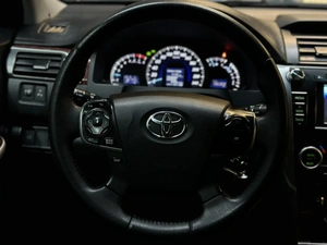 Седан Toyota Camry 2013 года, 1797000 рублей, Красноярск