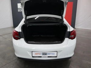Седан Opel Astra 2013 года, 920000 рублей, Курск