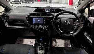 Хетчбэк Toyota Aqua 2018 года, 1250000 рублей, Красноярск