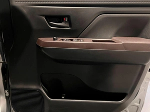 Хетчбэк Toyota Tank 2019 года, 999000 рублей, Красноярск