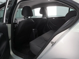 Седан Volkswagen Jetta 2011 года, 899000 рублей, Воронеж