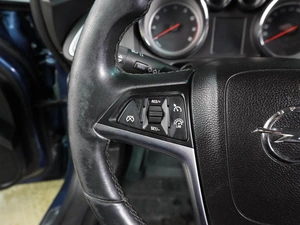 Седан Opel Astra 2013 года, 999000 рублей, Воронеж