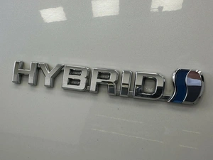 Лифтбек Toyota Prius 2019 года, 2200000 рублей, Красноярск