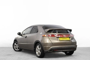Хетчбэк Honda Civic 2007 года, 799000 рублей, Барнаул