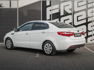Седан Kia Rio 2014 года, 850000 рублей, Краснодар