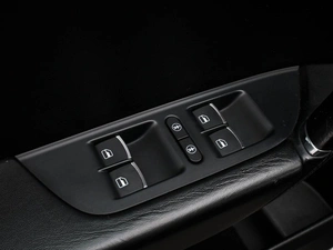 Внедорожник Volkswagen Touareg 2016 года, 3325000 рублей, Волгоград