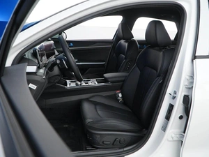 Седан Kia K5 2026 года, 4699077 рублей, Москва