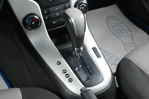 Седан Chevrolet Cruze 2012 года, 719000 рублей, Тюмень