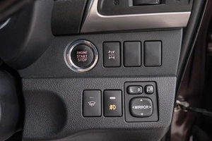 Хетчбэк Toyota Ractis 2011 года, 849000 рублей, Красноярск