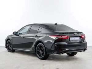 Седан Toyota Camry 2021 года, 3194404 рублей, Москва