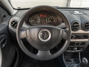 Хетчбэк Renault Sandero 2010 года, 579000 рублей, Саратов
