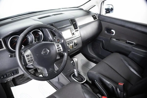 Хетчбэк Nissan Tiida 2013 года, 899000 рублей, Пермь