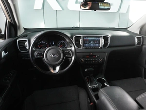 Внедорожник Kia Sportage 2018 года, 2299000 рублей, Красный Пахарь