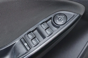 Хетчбэк Ford Focus 2012 года, 899000 рублей, Тюмень