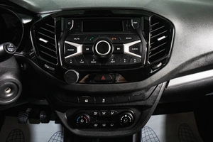 Седан ВАЗ (LADA) Vesta 2018 года, 959000 рублей, Сургут
