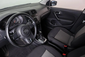 Седан Volkswagen Polo 2013 года, 889000 рублей, Пермь