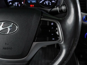 Седан Hyundai Solaris 2018 года, 1295000 рублей, Воронеж