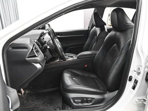 Седан Toyota Camry 2019 года, 3300000 рублей, Ставрополь