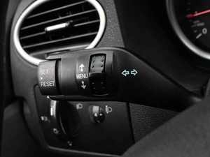 Хетчбэк Ford Focus 2006 года, 479000 рублей, Волгоград