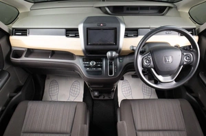 Минивэн Honda Freed 2017 года, 1429000 рублей, Оренбург