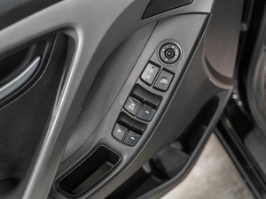 Седан Hyundai Elantra 2014 года, 1050000 рублей, Красноярск