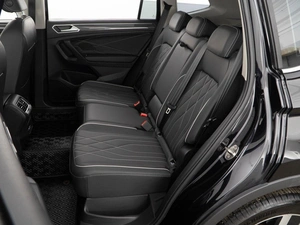 Внедорожник Volkswagen Tiguan L 2024 года, 4249999 рублей, Москва