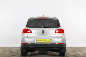 Внедорожник Volkswagen Tiguan 2012 года, 1529000 рублей, Тюмень