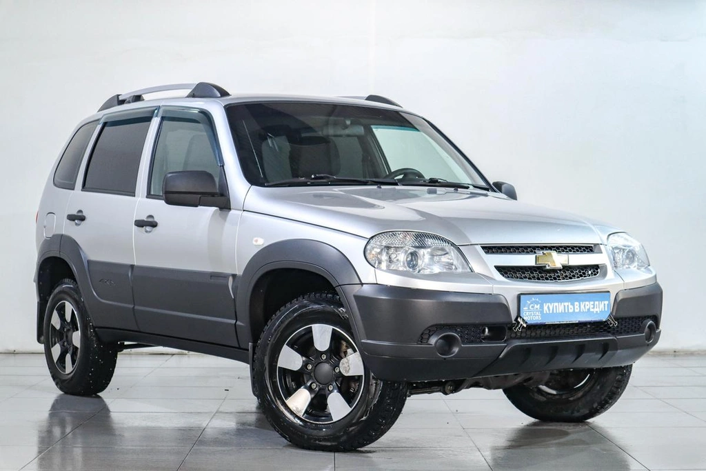 Внедорожник Chevrolet Niva 2018 года, 849000 рублей, Челябинск