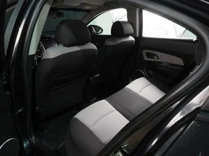 Седан Chevrolet Cruze 2011 года, 649000 рублей, Воронеж