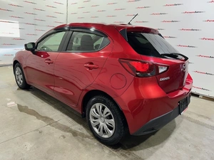 Хетчбэк Mazda Demio 2015 года, 1050000 рублей, Красноярск