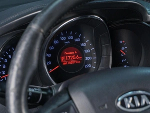 Седан Kia Rio 2012 года, 779000 рублей, Сургут