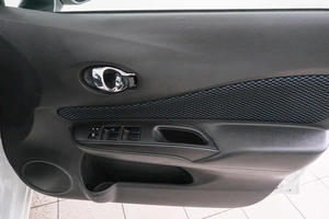 Хетчбэк Nissan Note 2016 года, 959000 рублей, Красноярск