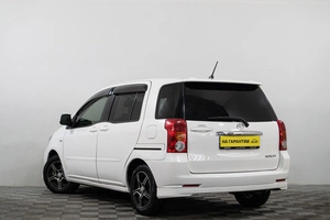 Минивэн Toyota Raum 2003 года, 719000 рублей, Сургут