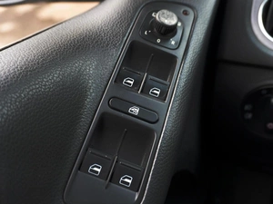 Внедорожник Volkswagen Tiguan 2009 года, 1099000 рублей, Кропоткин