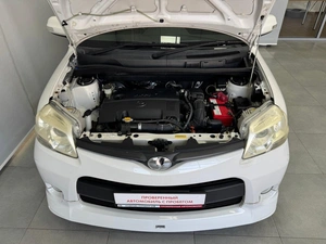 Минивэн Toyota Sienta 2013 года, 995000 рублей, Красноярск
