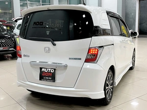 Минивэн Honda Freed 2015 года, 1267000 рублей, Солонцы